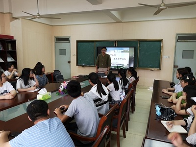 教科院開(kāi)展“減壓抗挫 約納自我”5·25心理健康月系列活動(dòng)，助力師生心理成長(zhǎng)